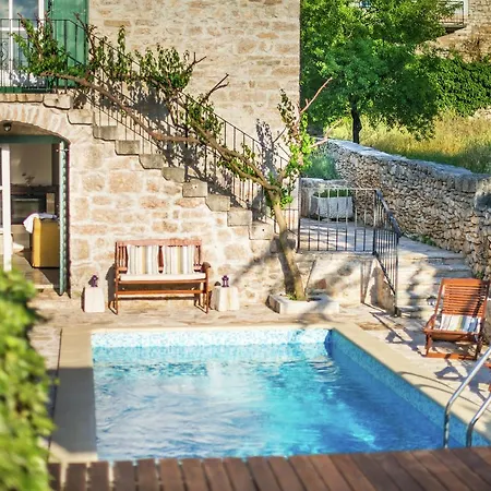 Authentic With Pool On The Island Of Brac 800 M From The * Supetar